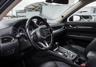 Подержанный автомобиль Mazda CX-5 2018 года (9 фото)