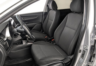 Подержанный автомобиль Kia Rio Hatchback 2021 года (20 фото)