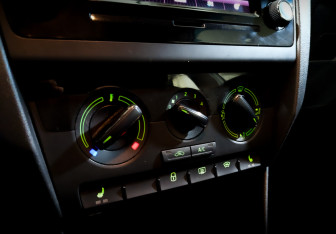 Подержанный автомобиль Skoda Rapid Liftback 2019 года (23 фото)