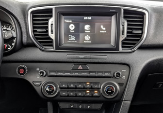 Подержанный автомобиль Kia Sportage 2018 года (17 фото)