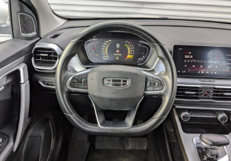 Подержанный автомобиль Geely Coolray 2023 года (22 фото)