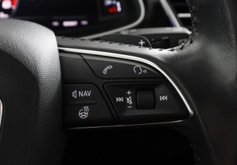 Подержанный автомобиль Audi Q7 2019 года (17 фото)