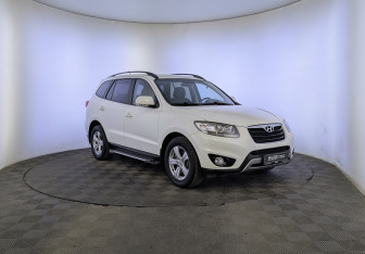 Подержанный автомобиль Hyundai Santa Fe 2012 года (3 фото)