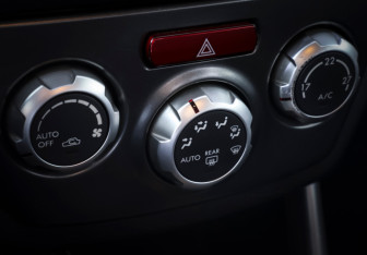 Подержанный автомобиль Subaru Forester Suv 2011 года (17 фото)