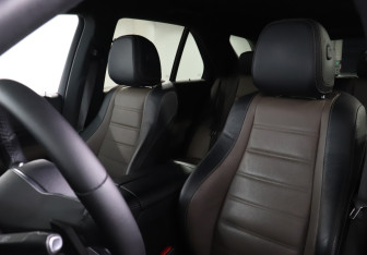 Подержанный автомобиль Mercedes-Benz GLE 2019 года (17 фото)