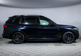 Подержанный автомобиль BMW X7 2019 года (4 фото)
