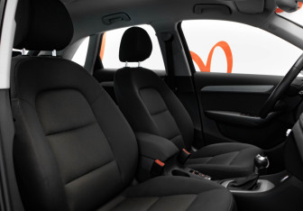 Подержанный автомобиль Audi Q3 2014 года (29 фото)