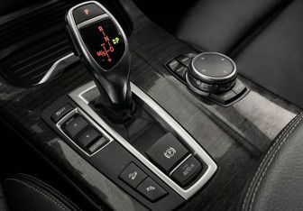 Подержанный автомобиль BMW X4 2016 года (16 фото)