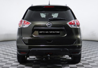 Подержанный автомобиль Nissan X-Trail 2016 года (4 фото)