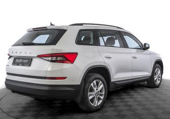 Подержанный автомобиль Skoda Kodiaq 2021 года (5 фото)