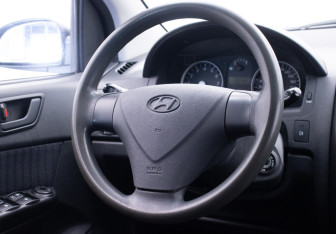Подержанный автомобиль Hyundai Getz 2007 года (14 фото)