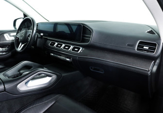 Подержанный автомобиль Mercedes-Benz GLE 2018 года (9 фото)