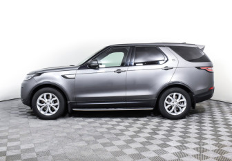 Подержанный автомобиль Land Rover Discovery 2017 года (11 фото)