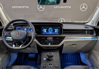 Подержанный автомобиль Hongqi HS5 2024 года (14 фото)