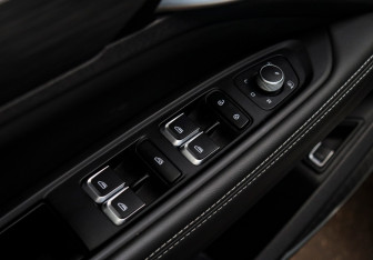 Подержанный автомобиль Geely Tugella 2022 года (20 фото)