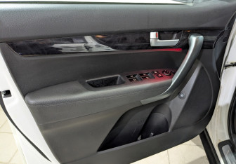 Подержанный автомобиль Kia Sorento 2020 года (20 фото)