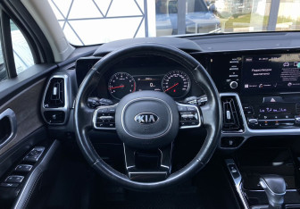 Подержанный автомобиль Kia Sorento 2021 года (15 фото)