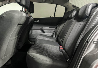 Подержанный автомобиль Renault Megane Sedan 2008 года (10 фото)