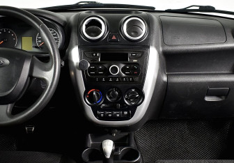 Подержанный автомобиль LADA (ВАЗ) Granta Sedan 2016 года (10 фото)