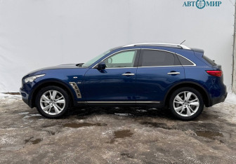 Подержанный автомобиль Infiniti QX70 2013 года (5 фото)