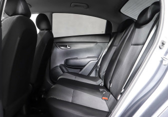 Подержанный автомобиль Kia Rio Sedan 2019 года (17 фото)