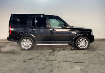Подержанный автомобиль Land Rover Discovery 2015 года (7 фото)