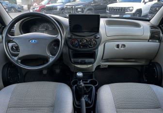 Подержанный автомобиль LADA (ВАЗ) Kalina Hatchback 2010 года (12 фото)
