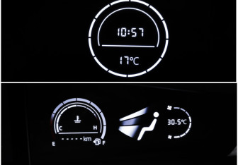 Подержанный автомобиль Changan UNI-V 2023 года (19 фото)