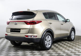 Подержанный автомобиль Kia Sportage 2016 года (3 фото)