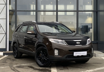 Подержанный автомобиль Kia Sorento 2019 года (3 фото)