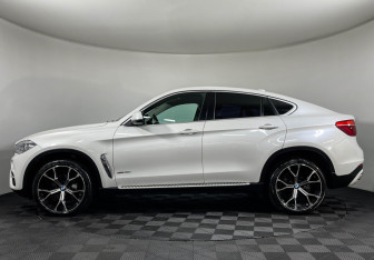 Подержанный автомобиль BMW X6 2016 года (5 фото)