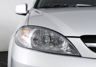 Подержанный автомобиль Chevrolet Lacetti Hatchback 2010 года (21 фото)