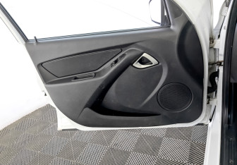 Подержанный автомобиль LADA (ВАЗ) Granta Sedan 2023 года (19 фото)