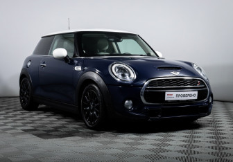 Подержанный автомобиль MINI Hatch 2017 года (3 фото)