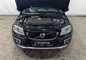 Подержанный автомобиль Volvo XC70 2014 года (17 фото)