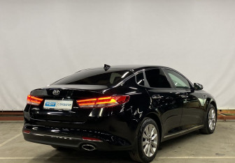 Подержанный автомобиль Kia Optima Sedan 2017 года (5 фото)