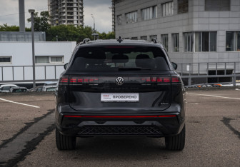 Подержанный автомобиль Volkswagen Teramont 2025 года (7 фото)