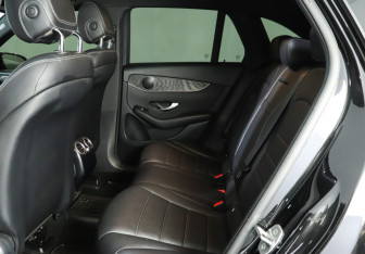 Подержанный автомобиль Mercedes-Benz GLC Coupe 2021 года (10 фото)