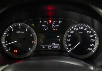 Подержанный автомобиль Nissan Sentra Sedan 2014 года (13 фото)