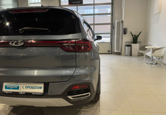 Подержанный автомобиль Chery Tiggo 8 2021 года (8 фото)