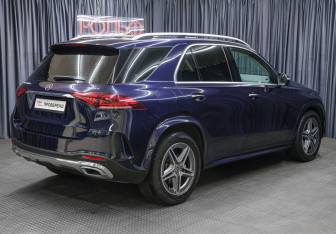 Подержанный автомобиль Mercedes-Benz GLE 2020 года (5 фото)