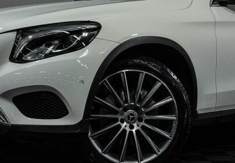 Подержанный автомобиль Mercedes-Benz GLC Coupe 2018 года (18 фото)