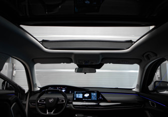 Подержанный автомобиль Changan UNI-K 2024 года (27 фото)