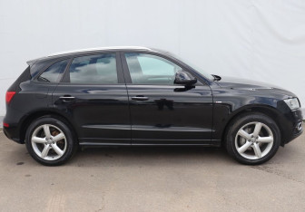 Подержанный автомобиль Audi Q5 2015 года (7 фото)