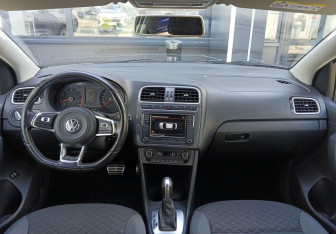 Подержанный автомобиль Volkswagen Polo Sedan 2018 года (11 фото)