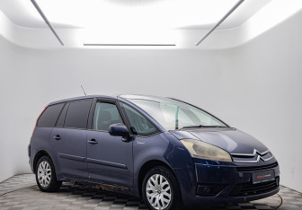 Подержанный автомобиль Citroen C4 Picasso 2007 года (3 фото)