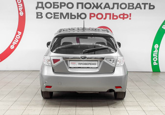 Подержанный автомобиль Subaru Impreza Hatchback 2007 года (5 фото)