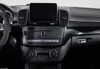 Подержанный автомобиль Mercedes-Benz GLE AMG 2015 года (13 фото)