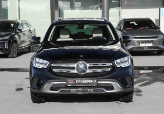 Подержанный автомобиль Mercedes-Benz GLC Coupe 2021 года (2 фото)