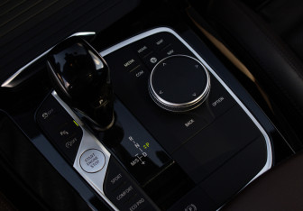 Подержанный автомобиль BMW X3 2022 года (20 фото)